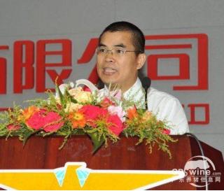 温鹏程当选连任温氏集团董事长 温志芬任总裁